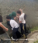 Полиция Астрахани нашла подростков, избивших сверстника
