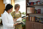 Книжные полки для посетителей появятся во всех астраханских МФЦ