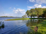Берег реки Бузан река