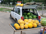 Астраханку наказали рублем за стихийную торговлю
