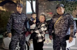 Росгвардейцы помогли маленькому астраханцу вернуться домой